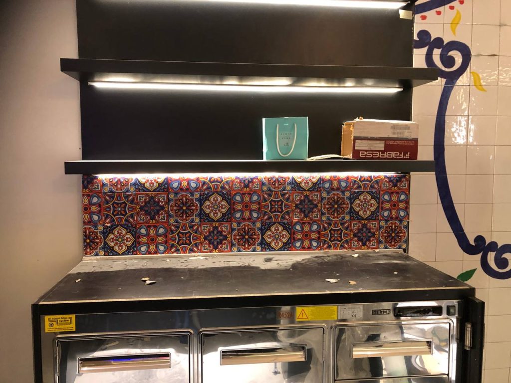 Piastrelle e mosaici a Arona